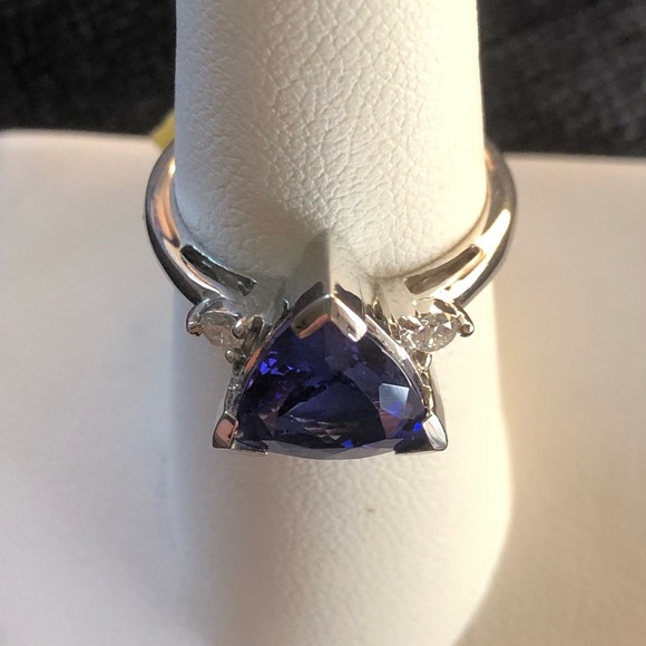 950 platinum 4A tanzanite and diamond ring - Picture 8 of 17